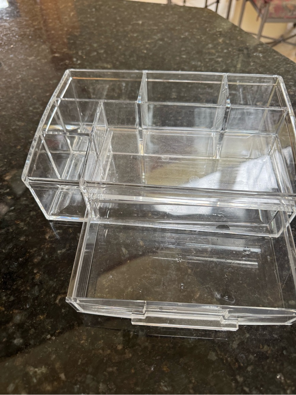 Clear Acrylic Makeup Organizer with Drawer - Transparent - Picture 5 of 5